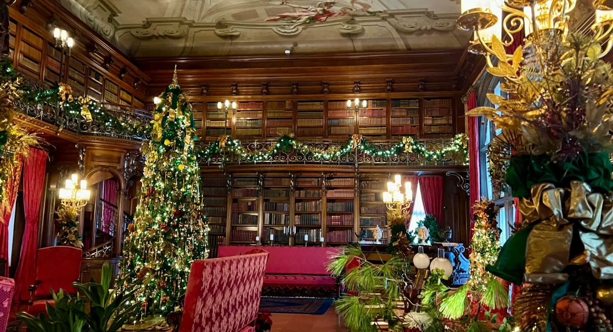 Where to Stay for Biltmore Candlelight Christmas